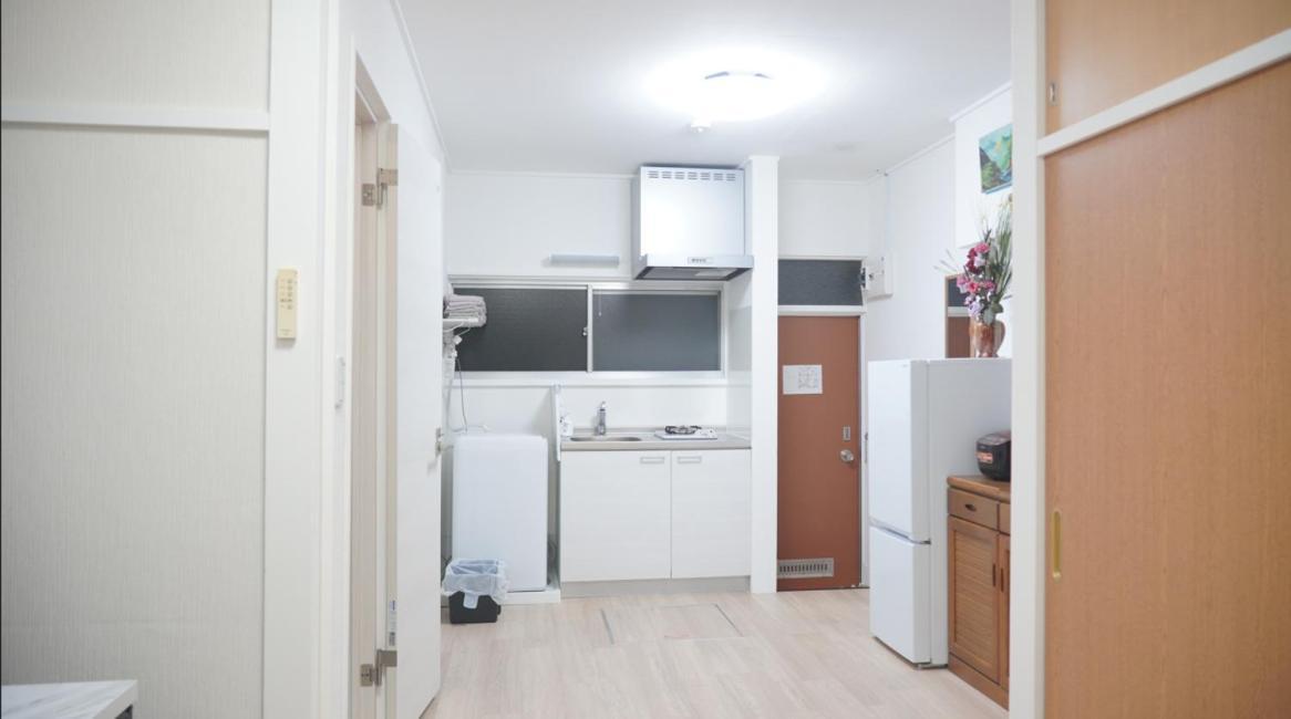 Uhome Tsubame Apartment Токио Экстерьер фото